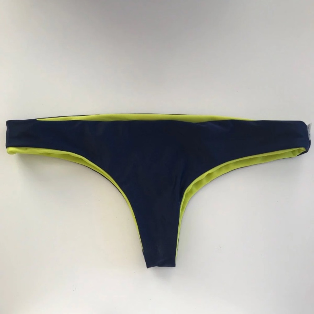Bikini bottoms